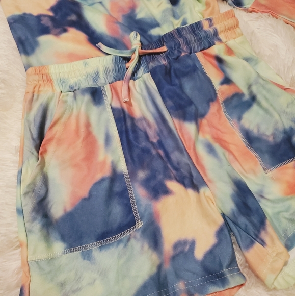 TIE-DYE SET - Picture 2 of 3